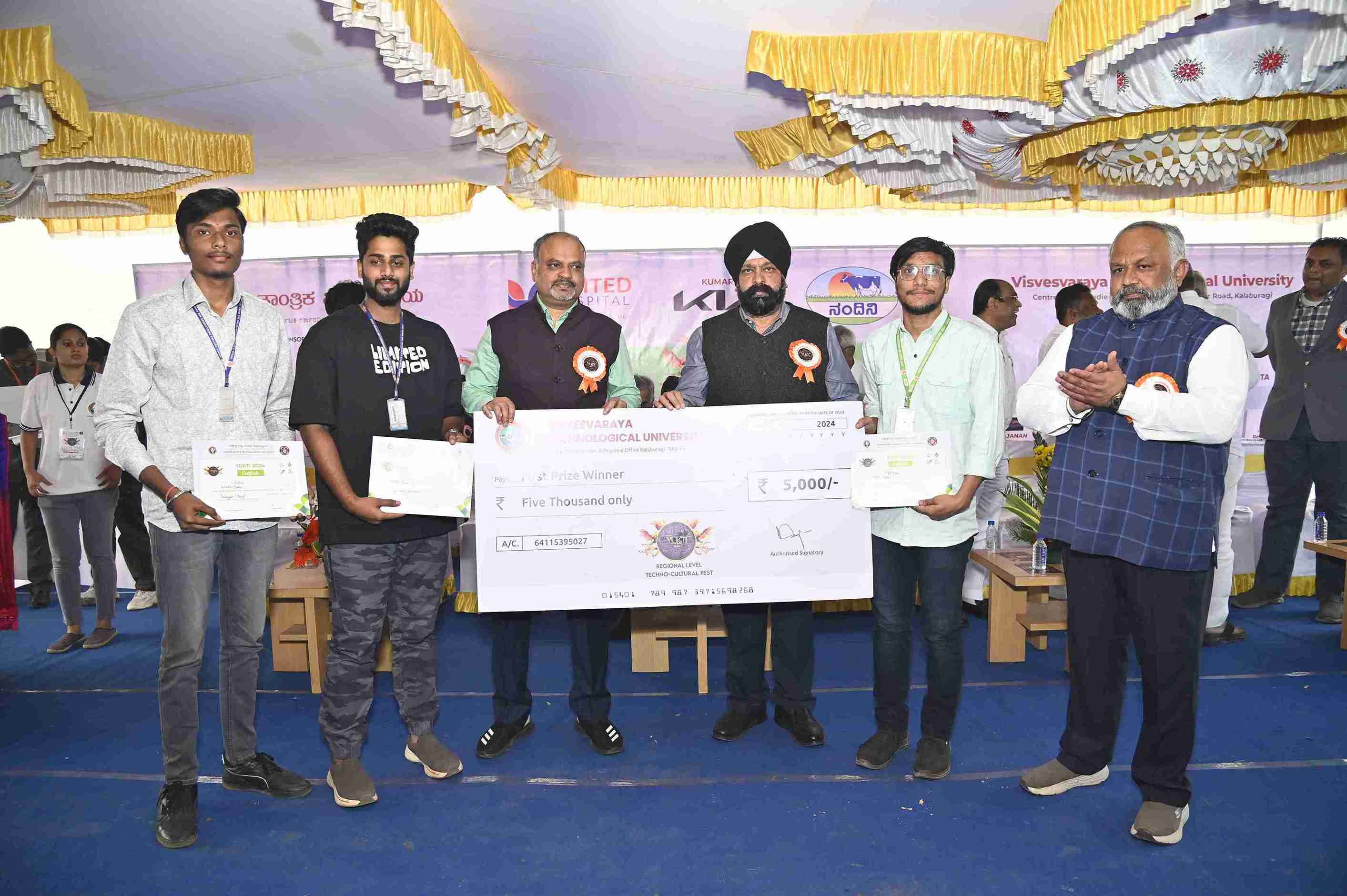 Awards Ceremony Image 4